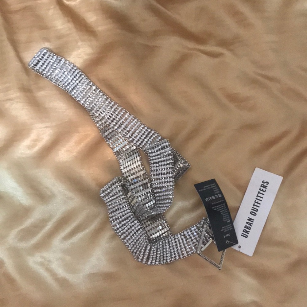 A simmering silver belt